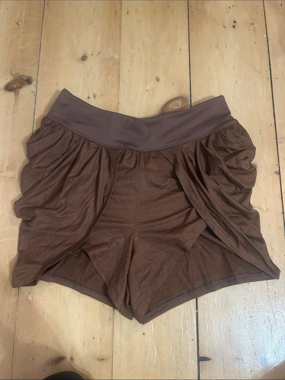 Free people movement shorts - Picture 2 of 7